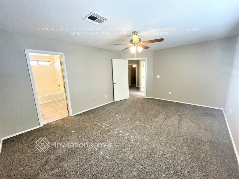 Building Photo - 1576 E Orchid Ct