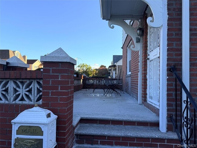 Building Photo - 76-12 175th St