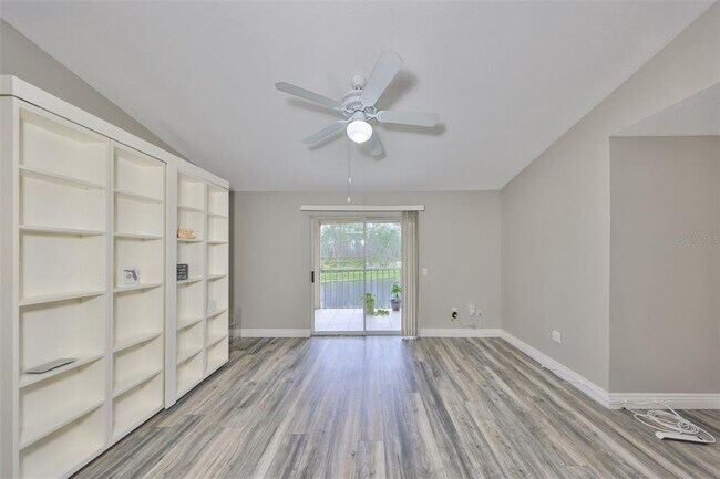 Building Photo - 9481 Highland Oak Dr