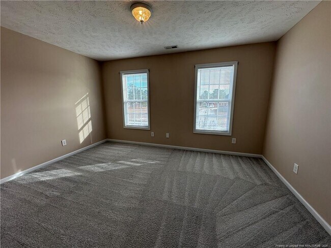 Building Photo - 2120 St Nicholas Dr