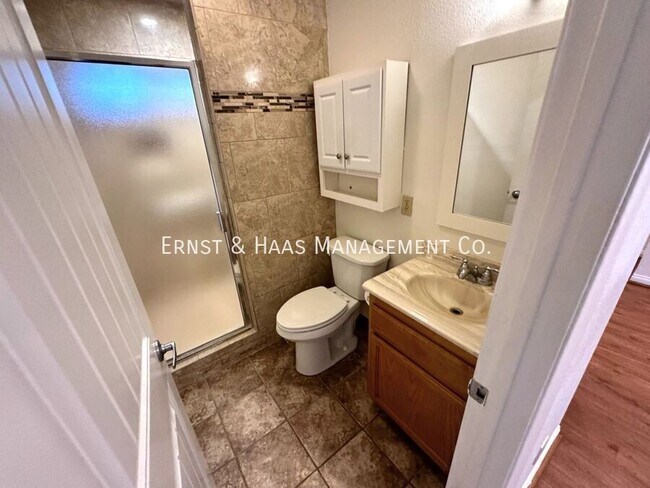 Building Photo - 1120 East E Street