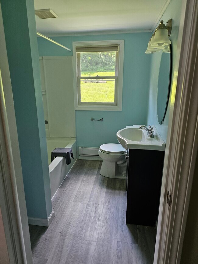 Building Photo - 205 Catlin Rd