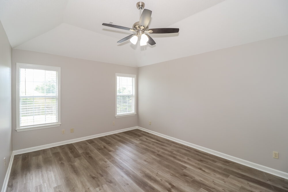 Building Photo - 8891 Hidden Springs Cove