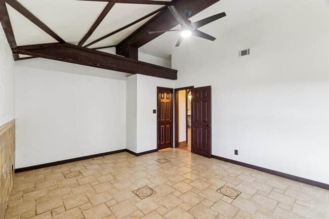 Building Photo - 24369 Bingham Creek Rd