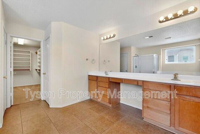 Building Photo - 3425 Oasis Springs Rd NE
