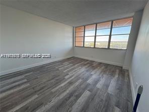 Building Photo - 2025 NE 164th St