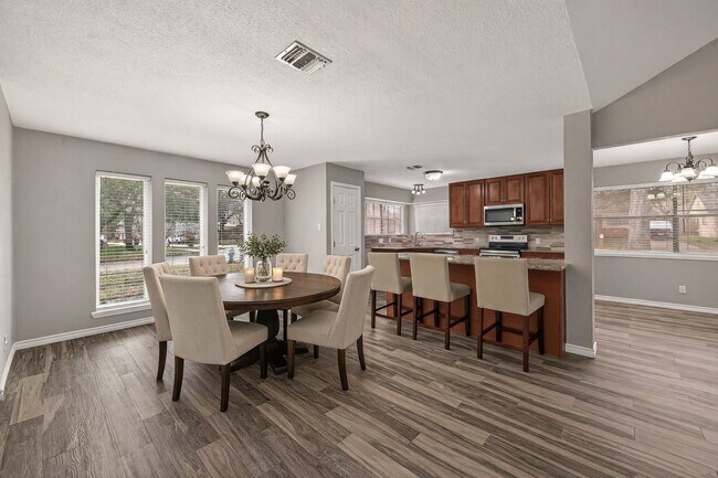 Building Photo - 15734 Pagehurst Dr