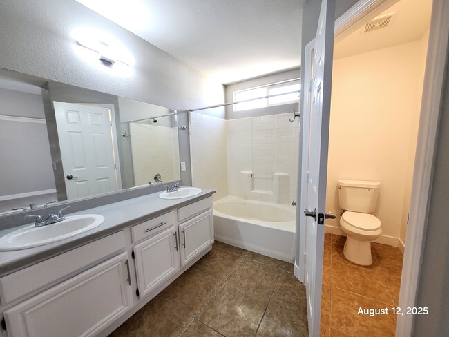 Building Photo - 5975 S Belcastro St