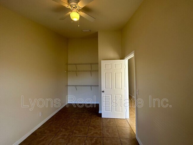 Building Photo - 4724 26th St SW