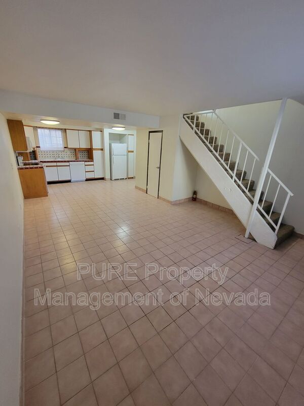 Building Photo - 3520 Rio Robles Dr