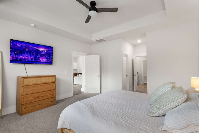 Building Photo - Spacious 4 Bedroom Home in Blake Farm