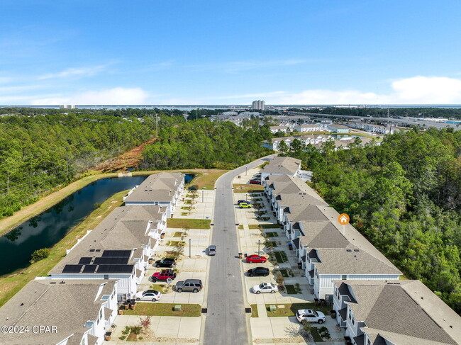 Building Photo - 7682 Shadow Lake Dr