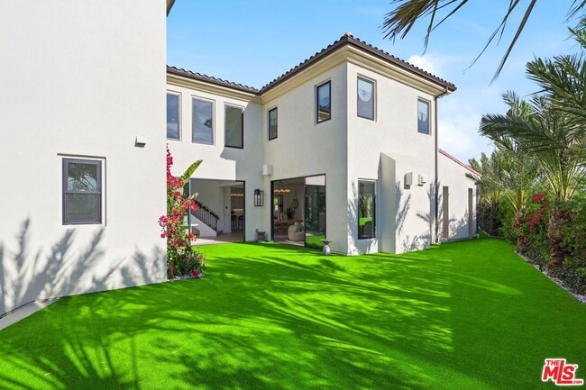 Building Photo - 20448 Liverpool Way