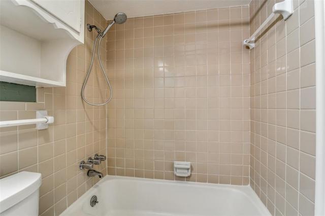 Building Photo - 3 bedroom in Dallas TX 75218
