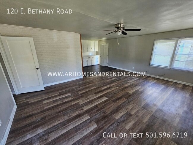 Building Photo - 120 E Bethany Rd