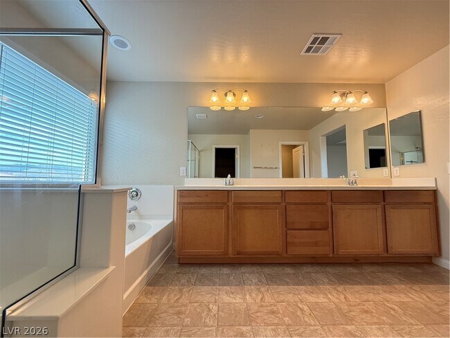 Building Photo - 8974 Don Valley Ave