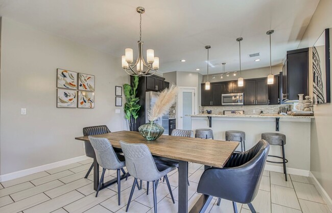 Building Photo - Eastside Beautiful 3 bed/2 baths for RENT