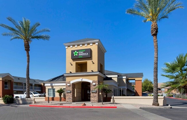 Primary Photo - Furnished Studio-Phoenix - Airport - E. Oa...