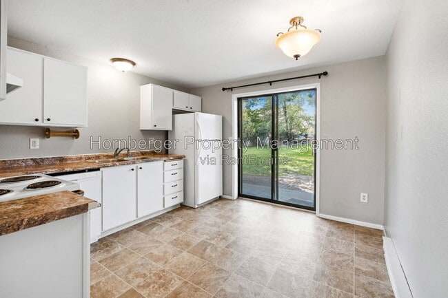 Building Photo - 2605 E Upriver Dr