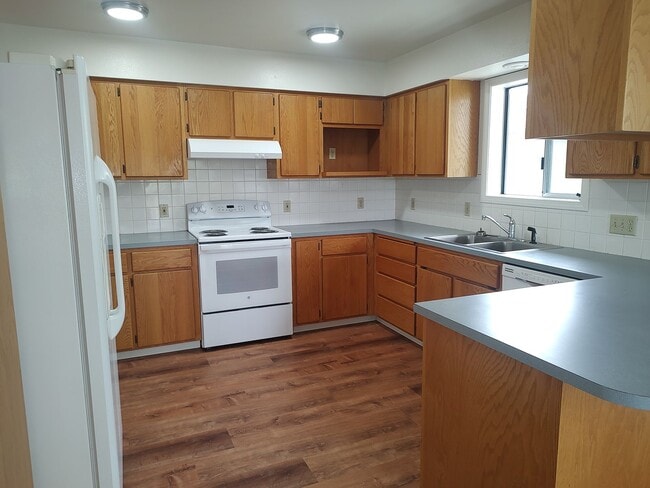 Building Photo - 1439 Terrace Dr