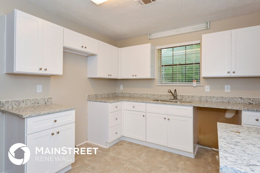 Building Photo - 170 Southmoor Cir
