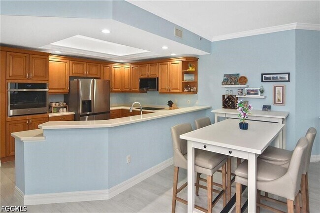 Building Photo - 14380 Riva Del Lago Dr