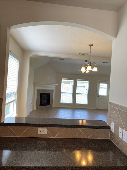 Building Photo - 25119 Hazel Ranch Dr