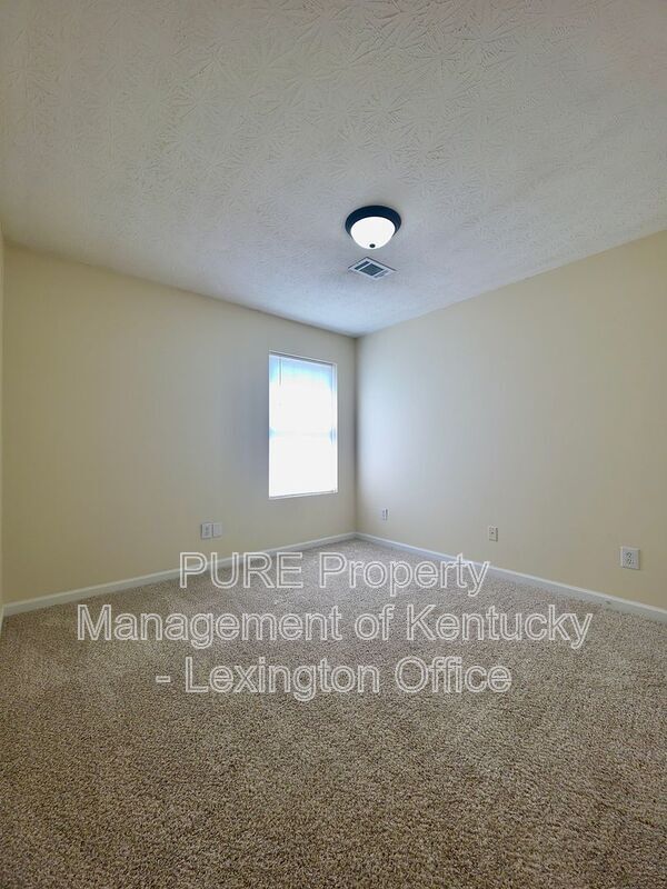 Building Photo - 168 Grinder Ct