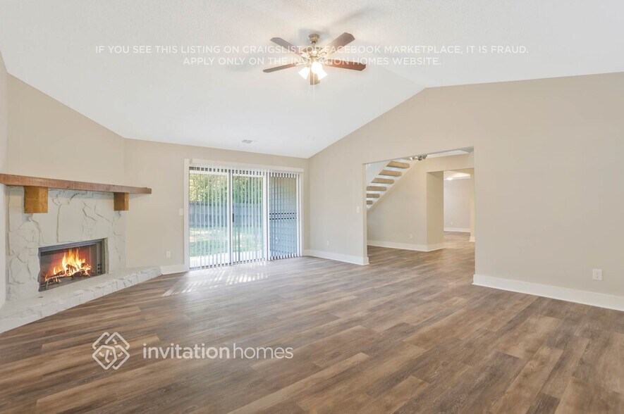 Building Photo - 4648 N Landing Dr