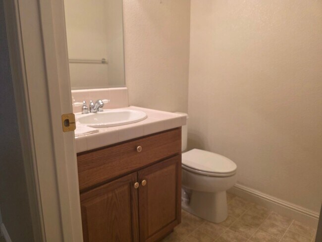 Building Photo - 1458 Cardiff Ct