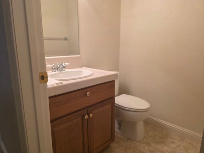 Building Photo - Executive Rental is a rare find