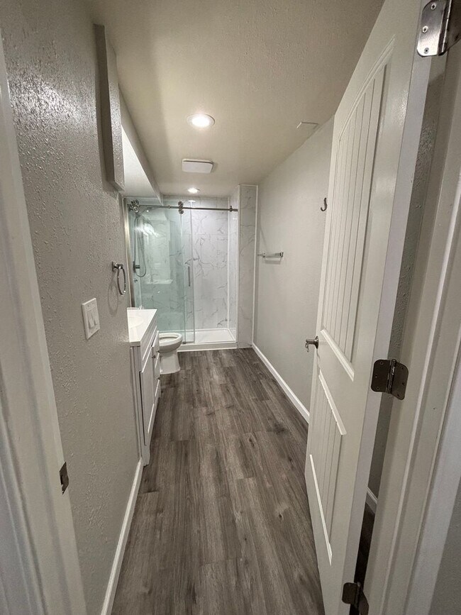 Building Photo - TRA3106