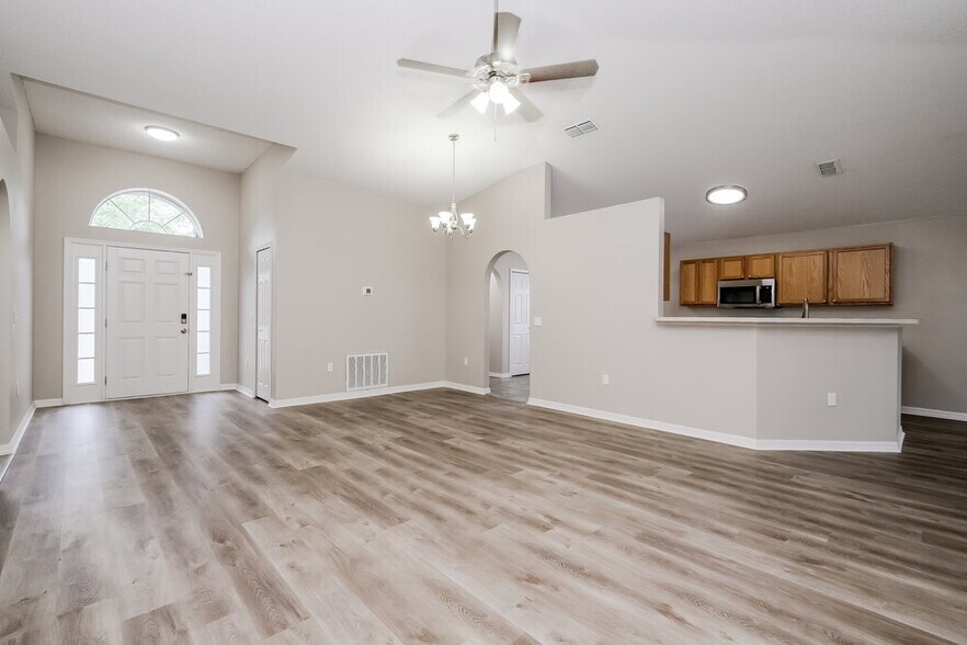 Building Photo - 10403 Fly Fishing St