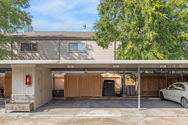 Building Photo - 3809 Wakeforest St