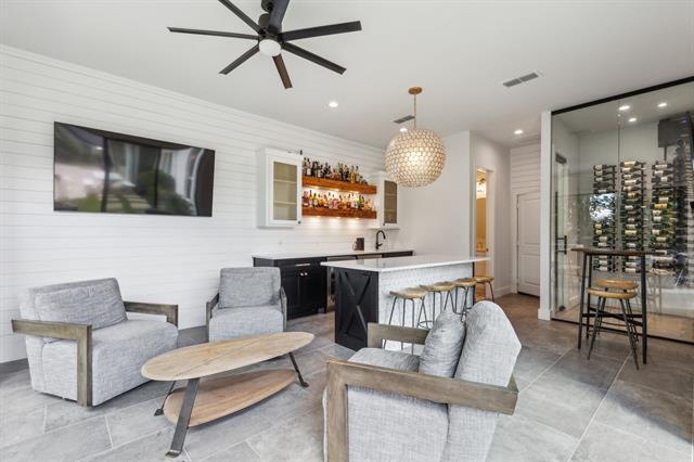 Building Photo - 4705 Clydesdale Dr