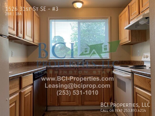 Building Photo - 1526 31st St SE