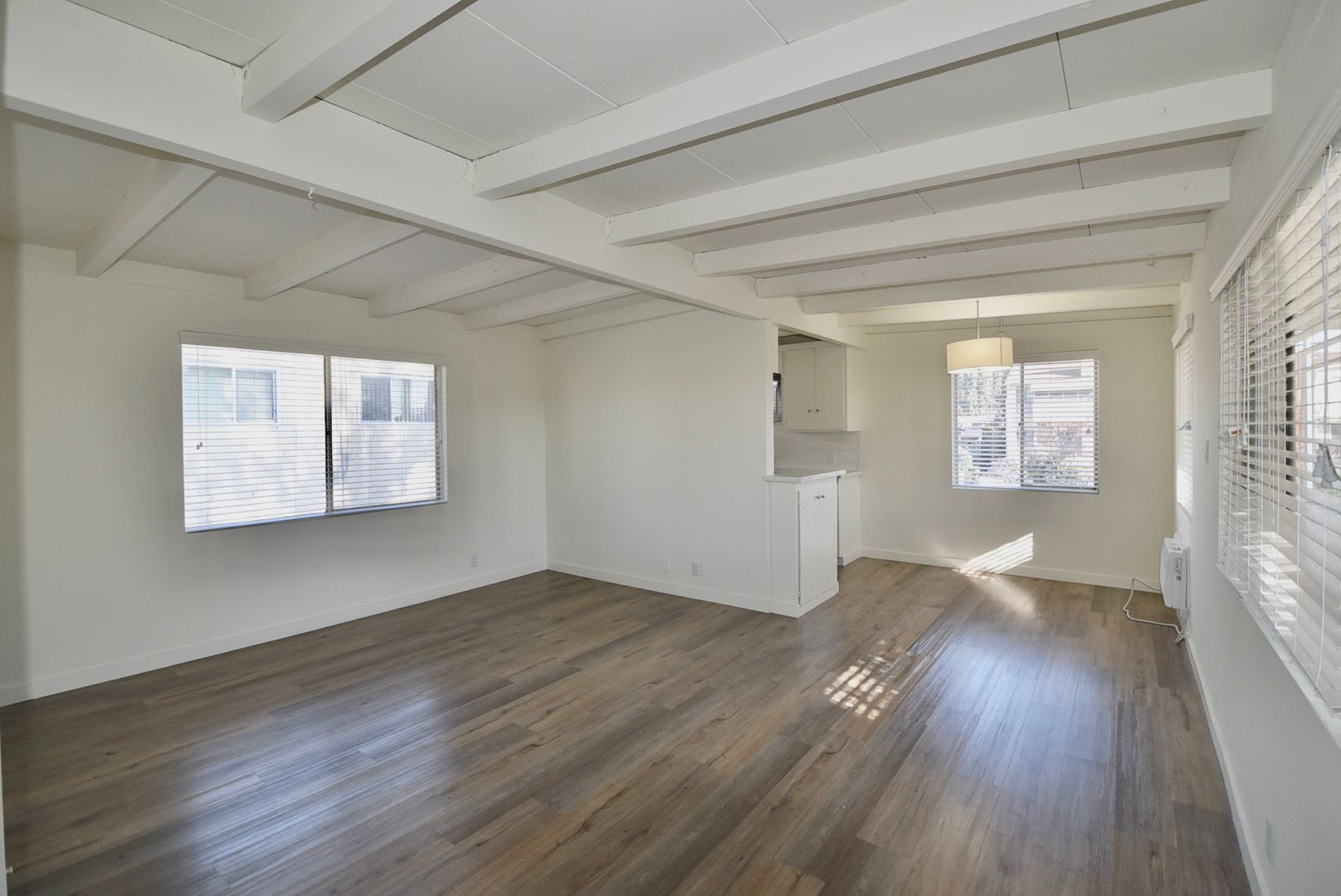 Building Photo - 6125 Whitsett Ave