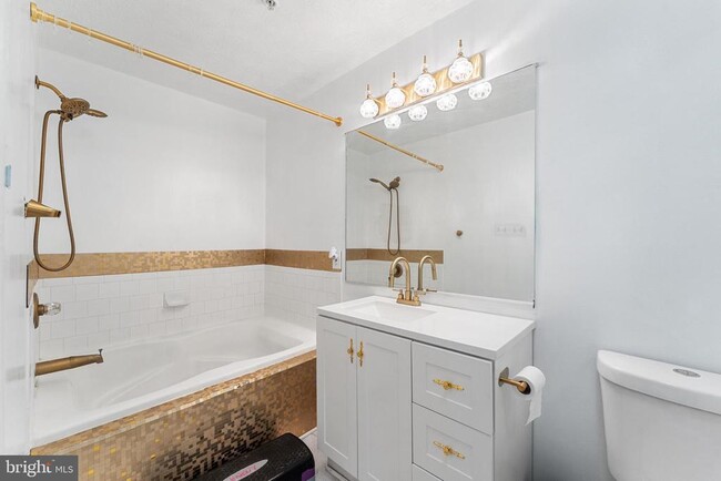 Building Photo - 2503 Lemontree Terrace