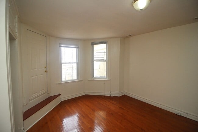 Building Photo - 2630 N Charles St