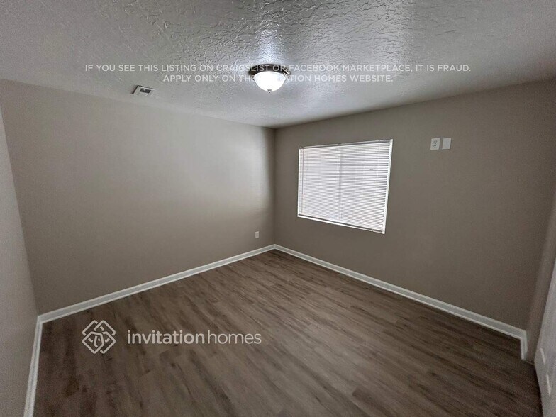 Building Photo - 4581 W Mina Deoro Dr