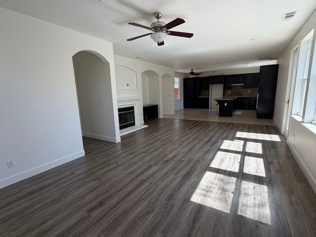 Building Photo - CALIFORNIA - 2340
