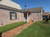 Building Photo - 2915 Canterbury Ct