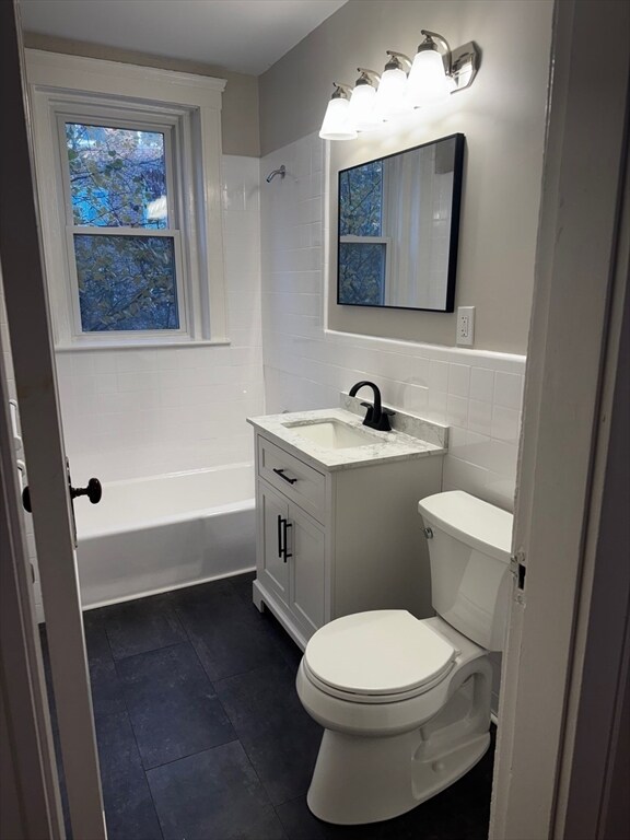 Building Photo - 235 Rawson Rd