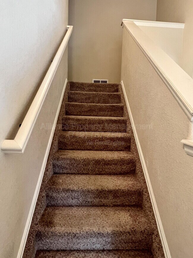 Building Photo - 6280 San Mateo Dr