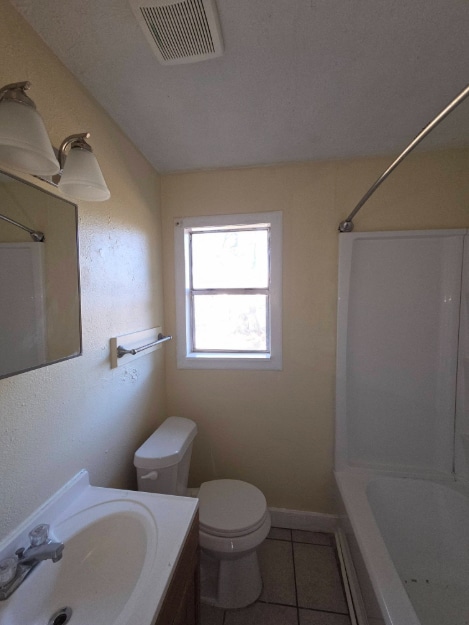 Building Photo - 412 Azalea Ave