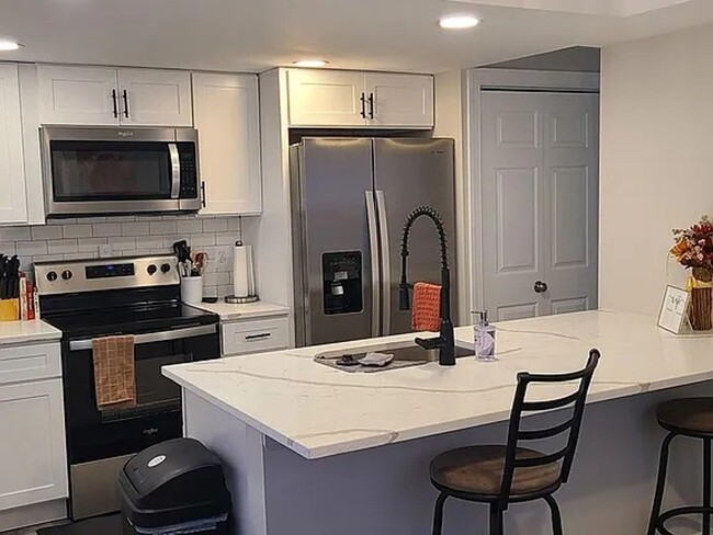 Building Photo - Charming 3BR Townhome in Hyattsville - Per...