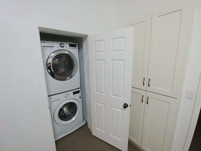 Building Photo - 98 Beltzhoover Ave