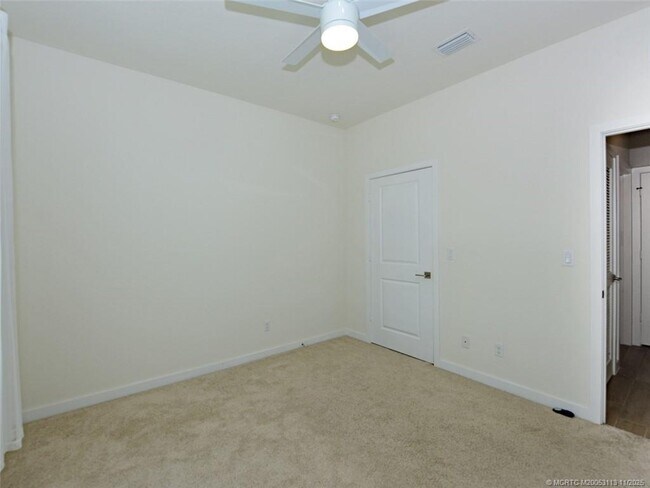 Building Photo - 4554 NW King Ct