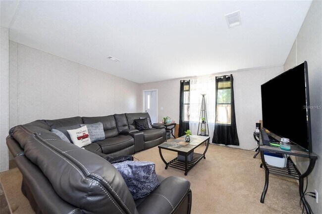 Building Photo - 1621 Tangerine St