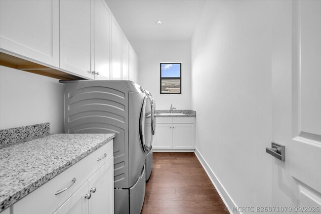 Building Photo - 13482 Artisan Cir